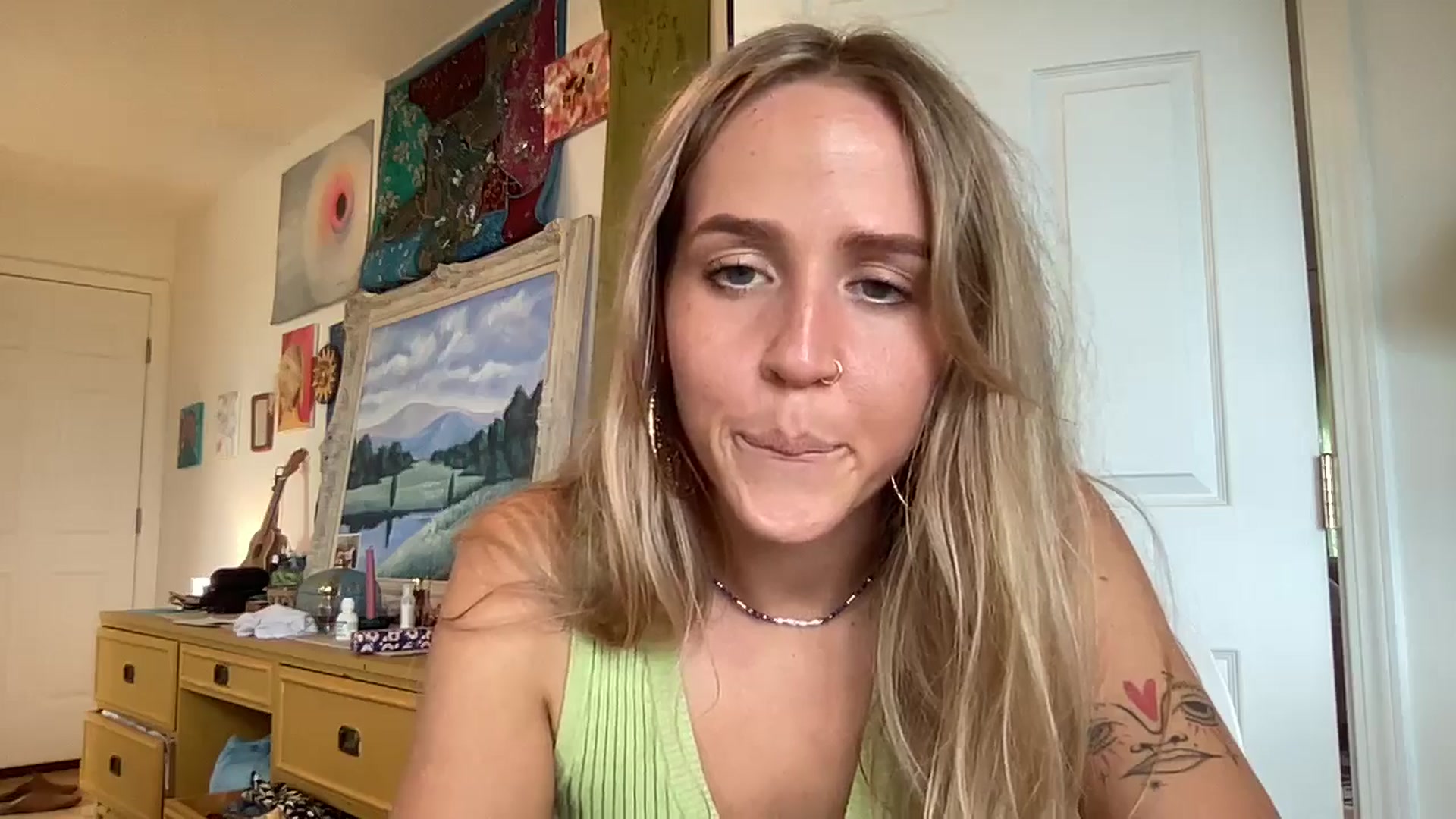 Gallery image thumbnail from IvyPiercee's myfreecams stream on, 05/24/2025, 23:08 image 14 of 20
