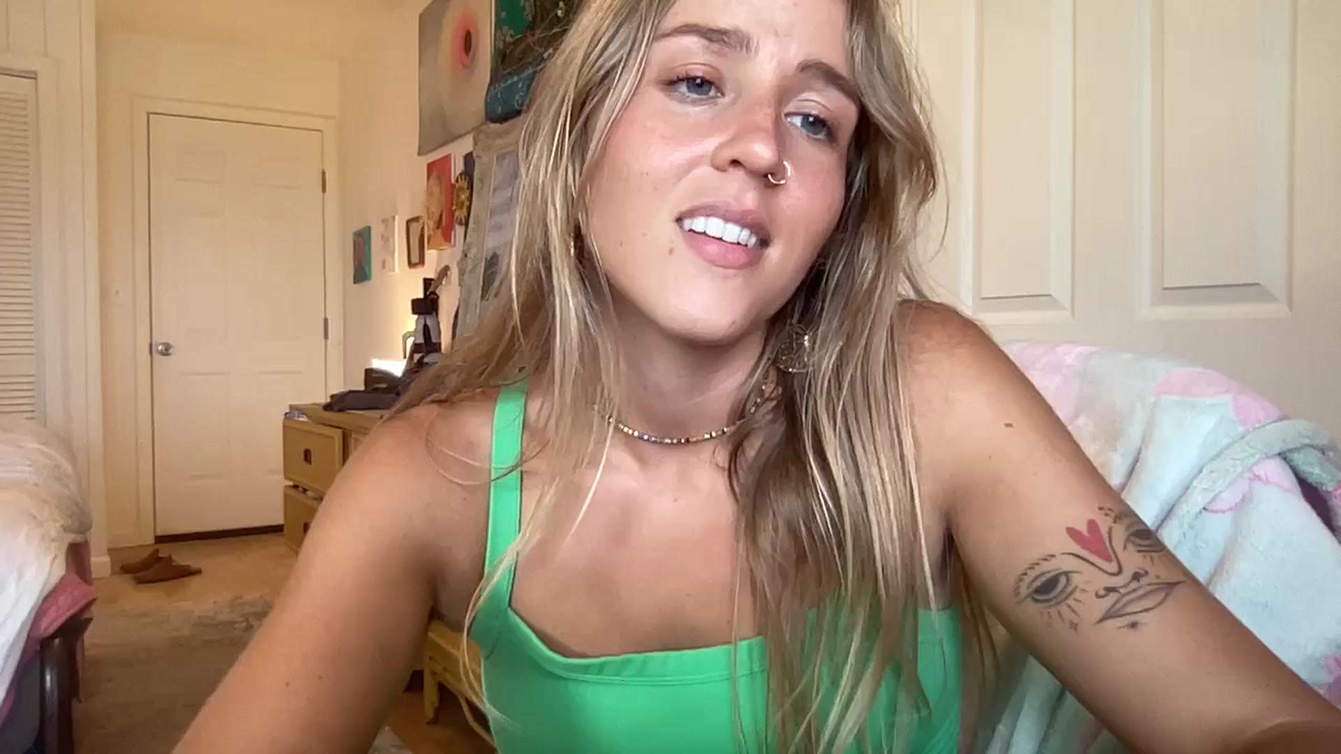 Gallery image thumbnail from IvyPiercee's myfreecams stream on, 06/12/2025, 22:55 image 13 of 20