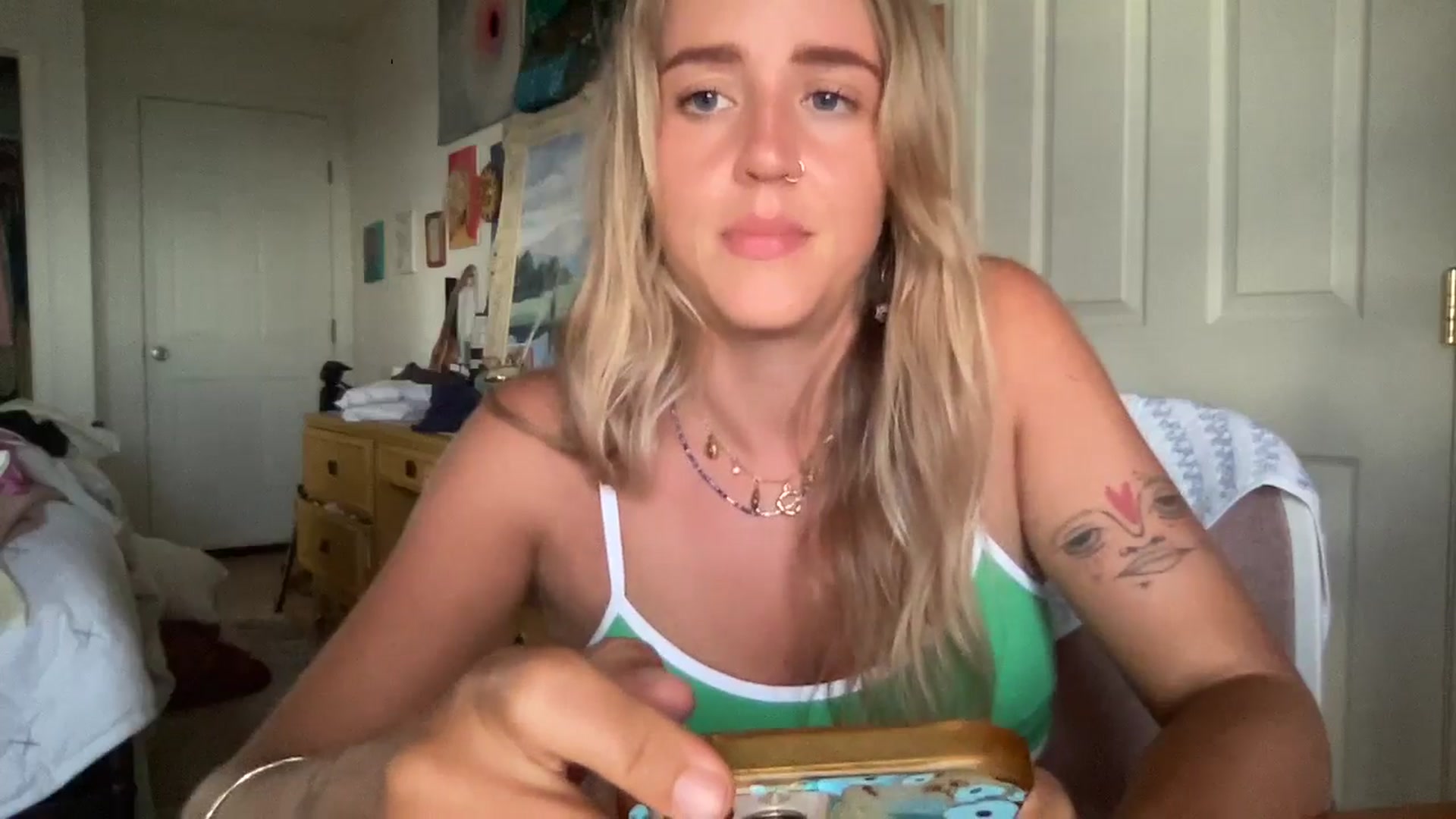 Gallery image thumbnail from IvyPiercee's myfreecams stream on, 06/17/2025, 04:34 image 18 of 20