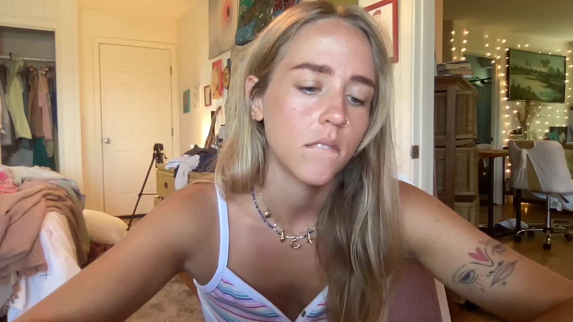 Gallery image thumbnail from IvyPiercee's myfreecams stream on, 06/17/2025, 19:38 image 8 of 20