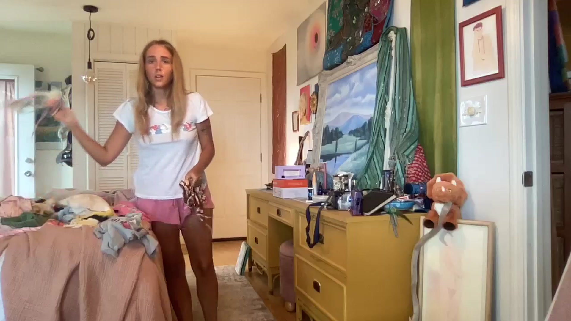 Gallery image thumbnail from IvyPiercee's myfreecams stream on, 06/18/2025, 24:49 image 19 of 20