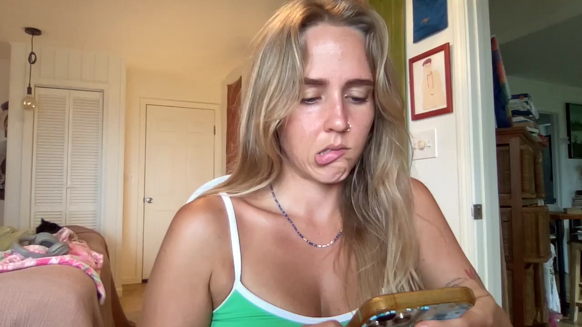 Gallery image thumbnail from IvyPiercee's myfreecams stream on, 06/24/2025, 24:20 image 1 of 20