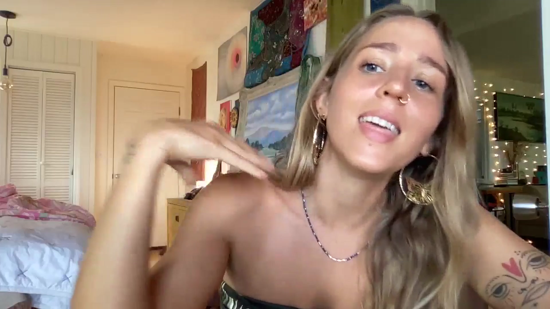 Gallery image thumbnail from IvyPiercee's myfreecams stream on, 06/27/2025, 21:02 image 19 of 20