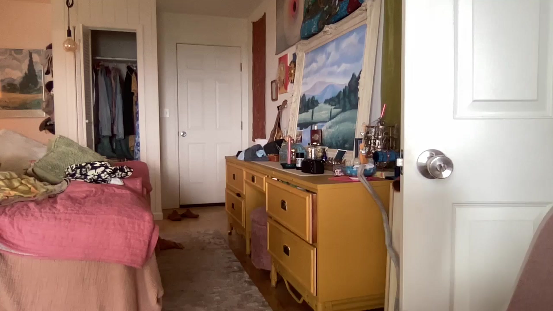 Gallery image thumbnail from IvyPiercee's myfreecams stream on, 07/04/2025, 24:55 image 13 of 20
