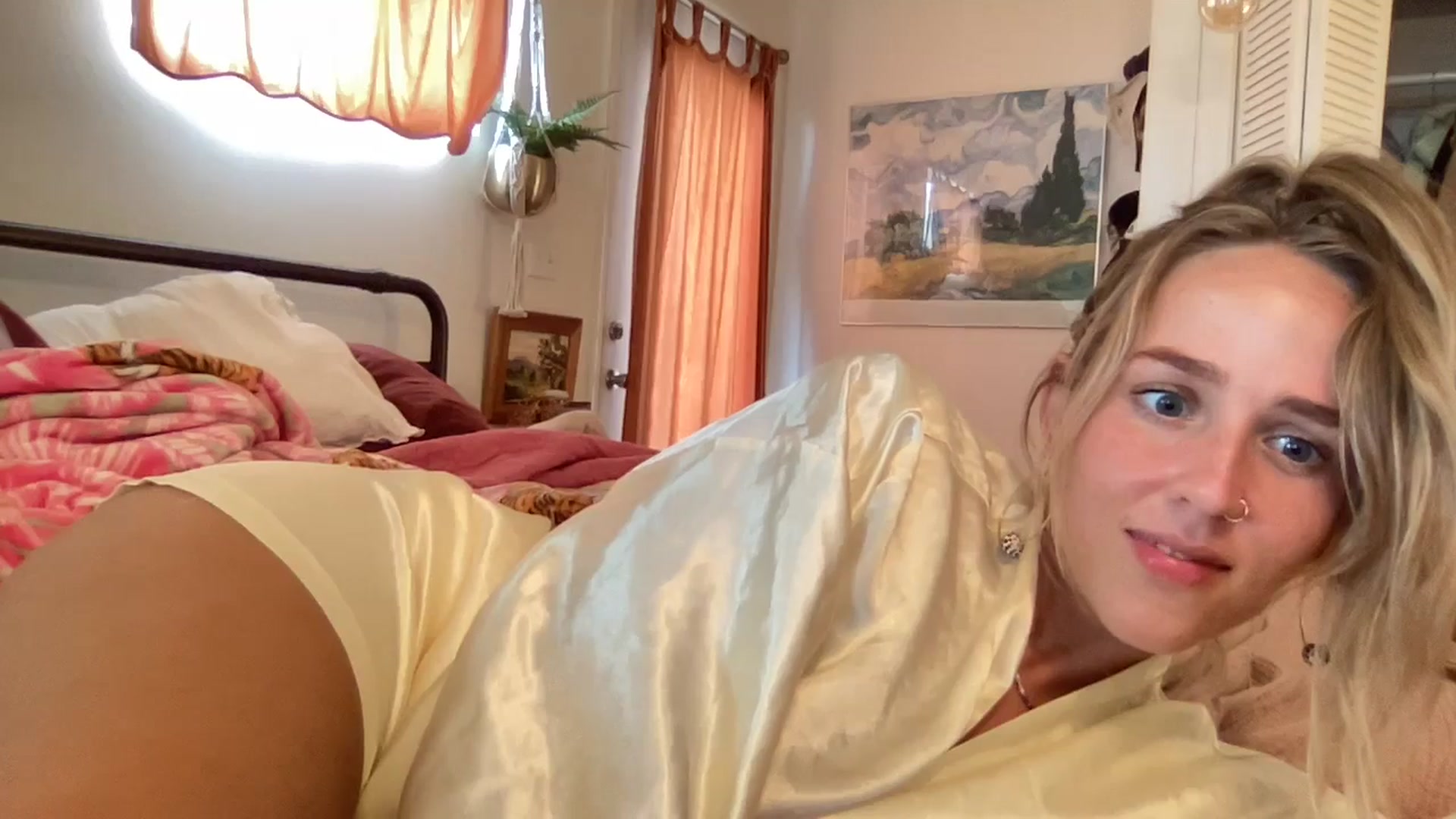 Gallery image thumbnail from IvyPiercee's myfreecams stream on, 07/10/2025, 02:04 image 7 of 20