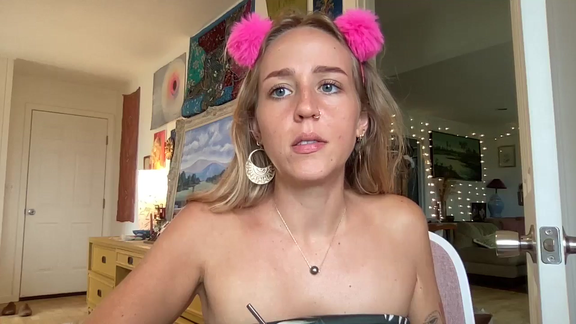 Gallery image thumbnail from IvyPiercee's myfreecams stream on, 07/17/2025, 22:15 image 10 of 20