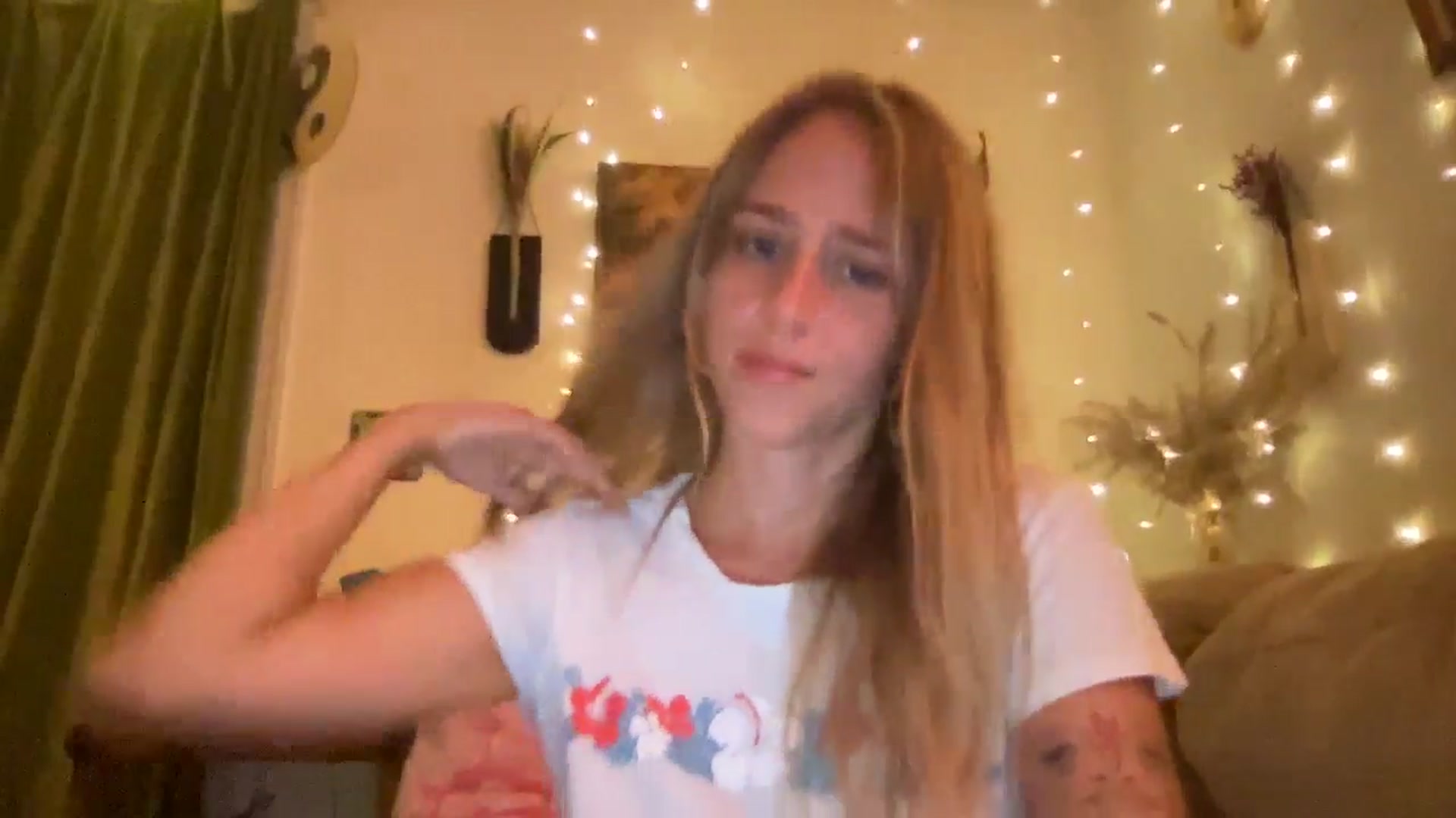 Gallery image thumbnail from IvyPiercee's myfreecams stream on, 07/18/2025, 06:37 image 18 of 20