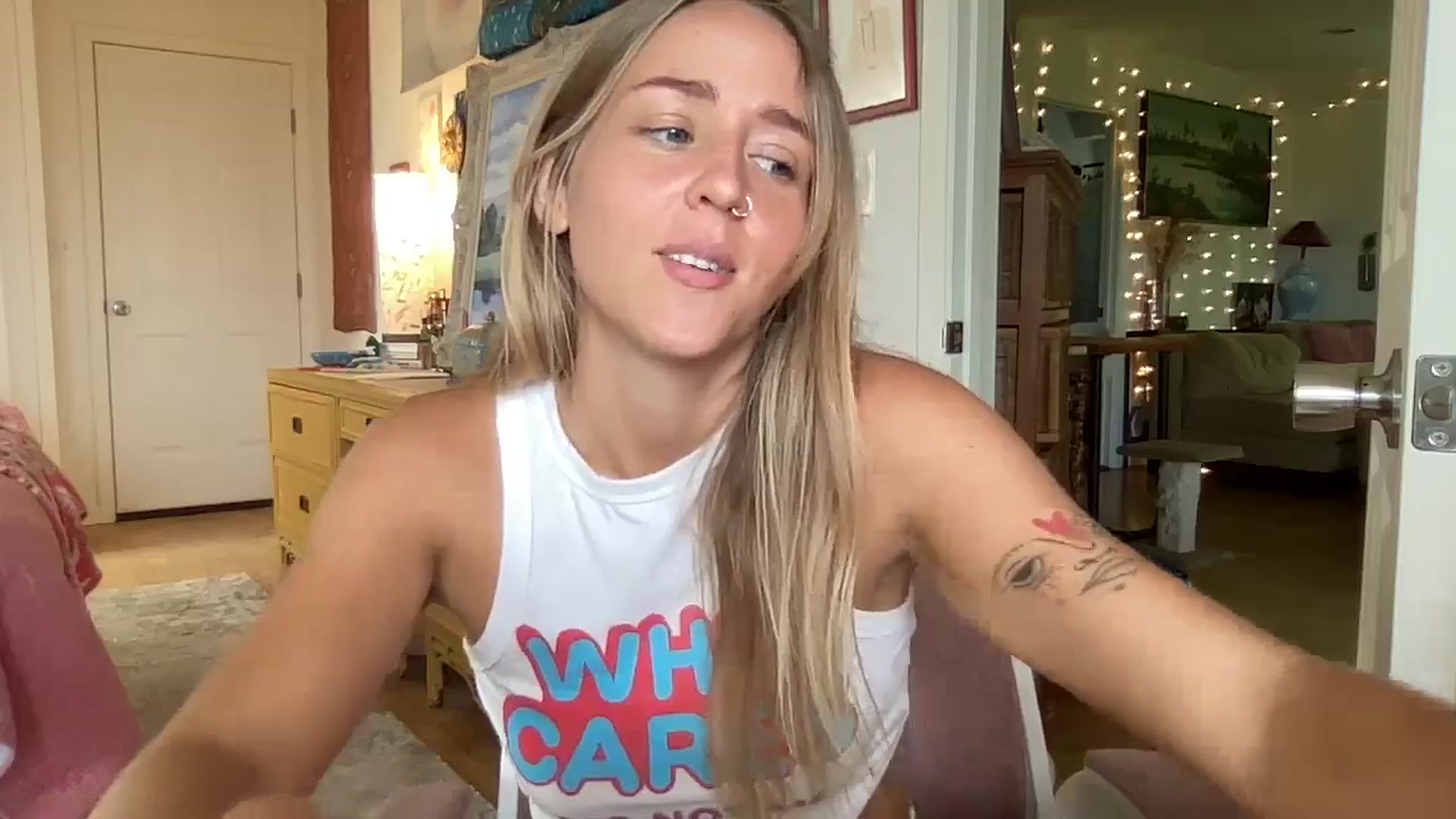Gallery image thumbnail from IvyPiercee's myfreecams stream on, 07/22/2025, 22:00 image 5 of 20