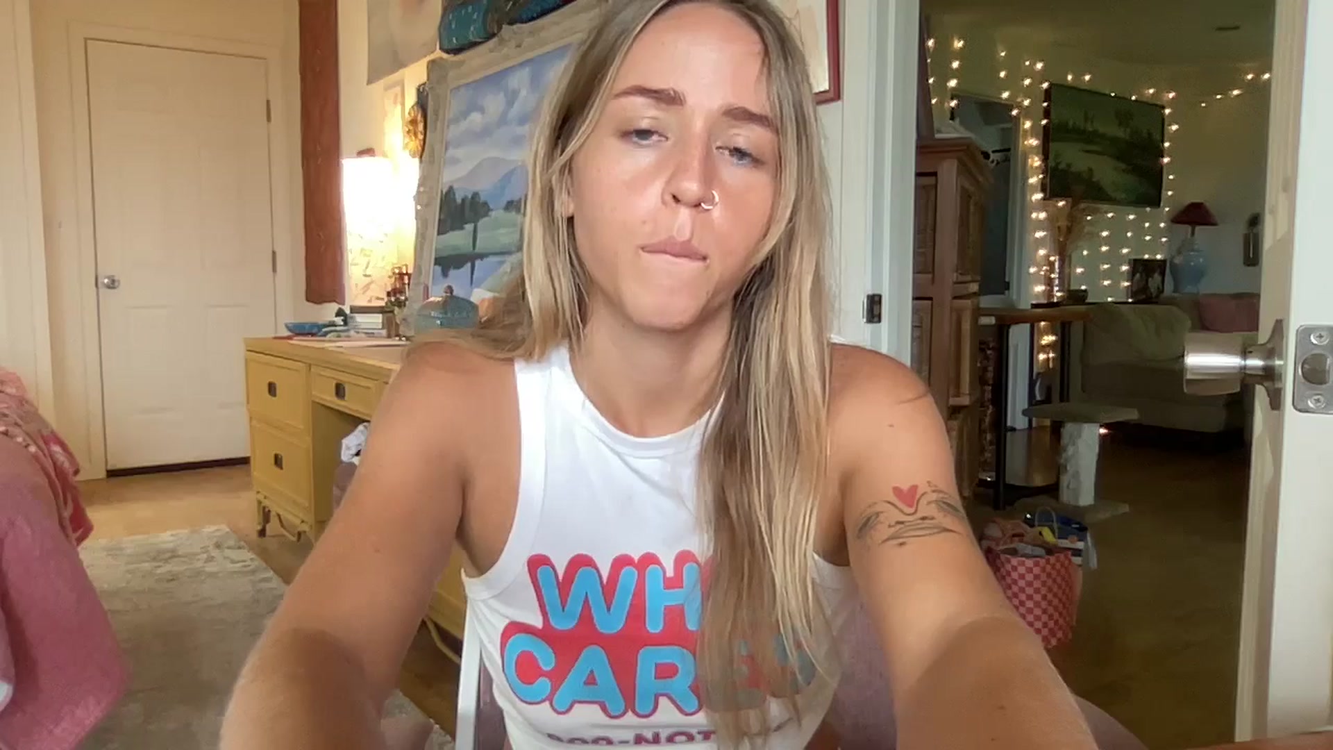 Gallery image thumbnail from IvyPiercee's myfreecams stream on, 07/22/2025, 22:00 image 17 of 20