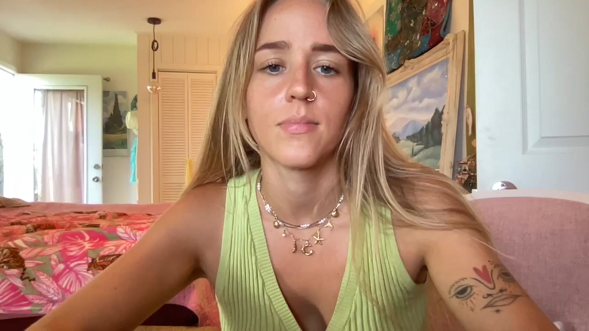 Gallery image thumbnail from IvyPiercee's myfreecams stream on, 08/04/2025, 20:53 image 3 of 20