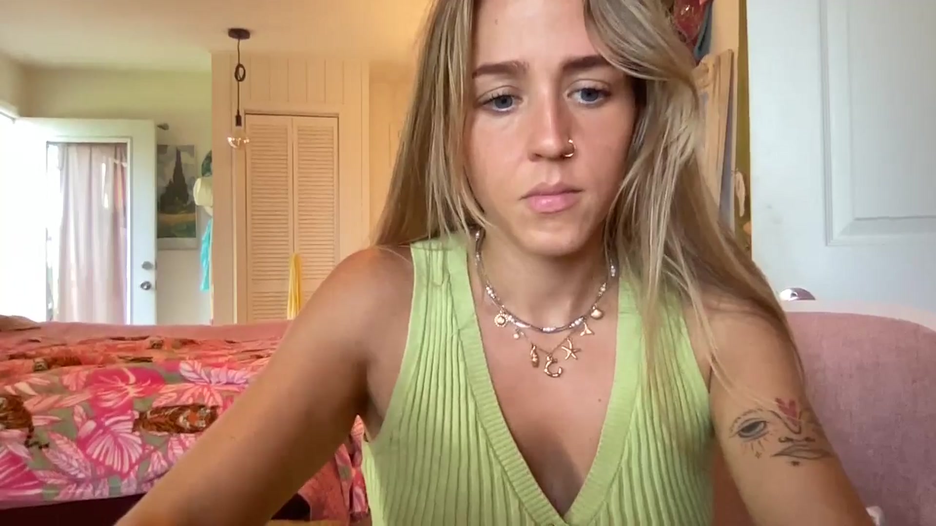 Gallery image thumbnail from IvyPiercee's myfreecams stream on, 08/04/2025, 20:53 image 2 of 20
