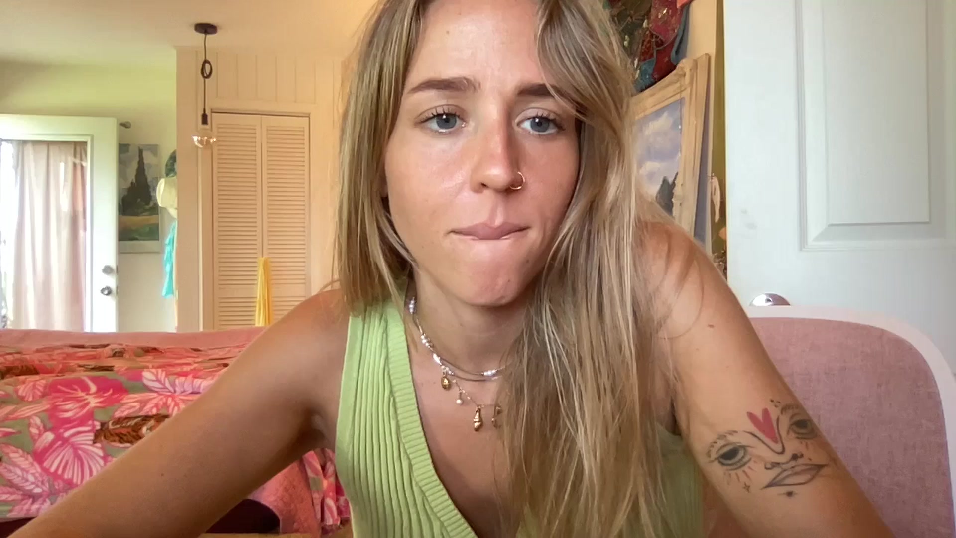 Gallery image thumbnail from IvyPiercee's myfreecams stream on, 08/04/2025, 20:53 image 17 of 20