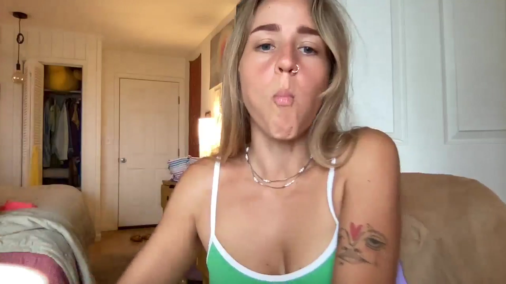 Gallery image thumbnail from IvyPiercee's myfreecams stream on, 08/16/2025, 22:24 image 3 of 20