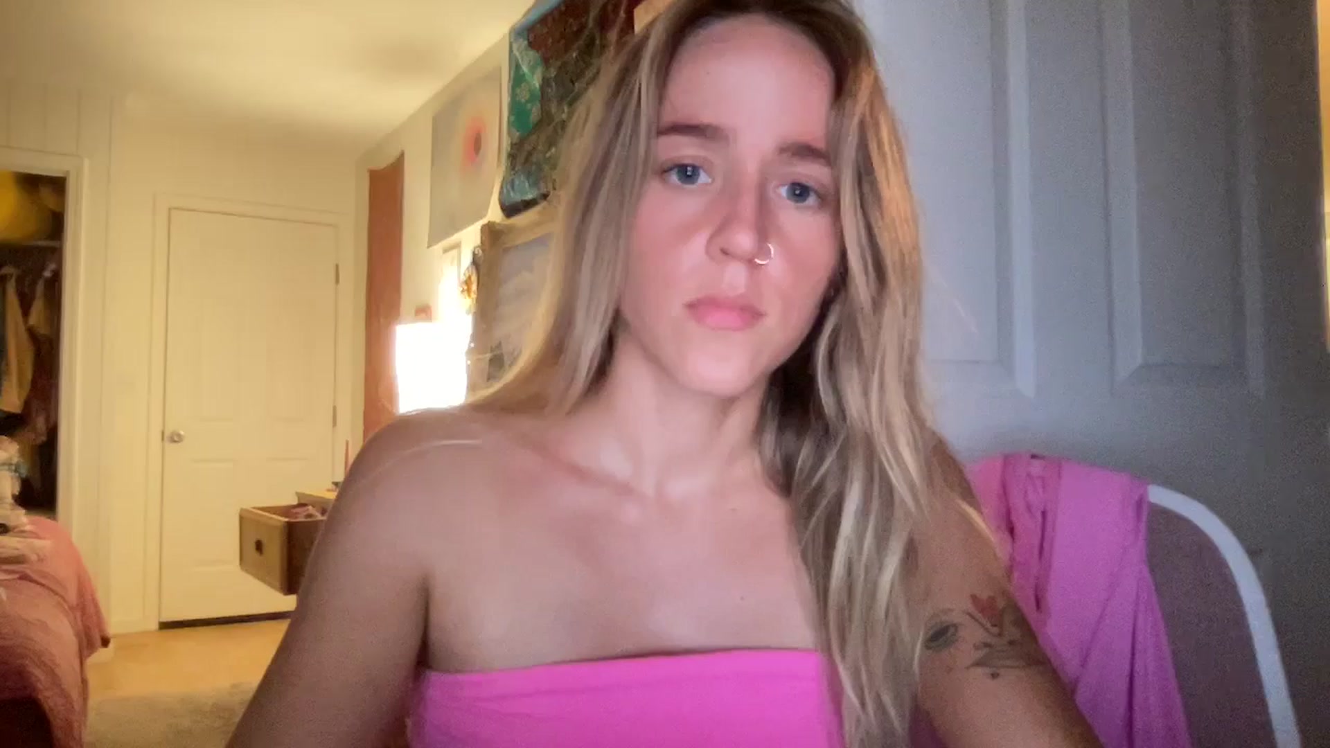 Gallery image thumbnail from IvyPiercee's myfreecams stream on, 08/26/2025, 05:16 image 7 of 20