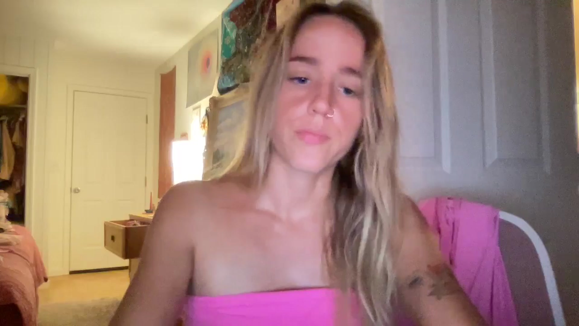 Gallery image thumbnail from IvyPiercee's myfreecams stream on, 08/26/2025, 05:16 image 10 of 20