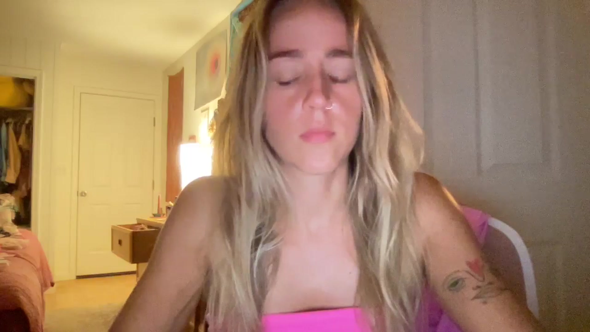 Gallery image thumbnail from IvyPiercee's myfreecams stream on, 08/26/2025, 05:16 image 15 of 20