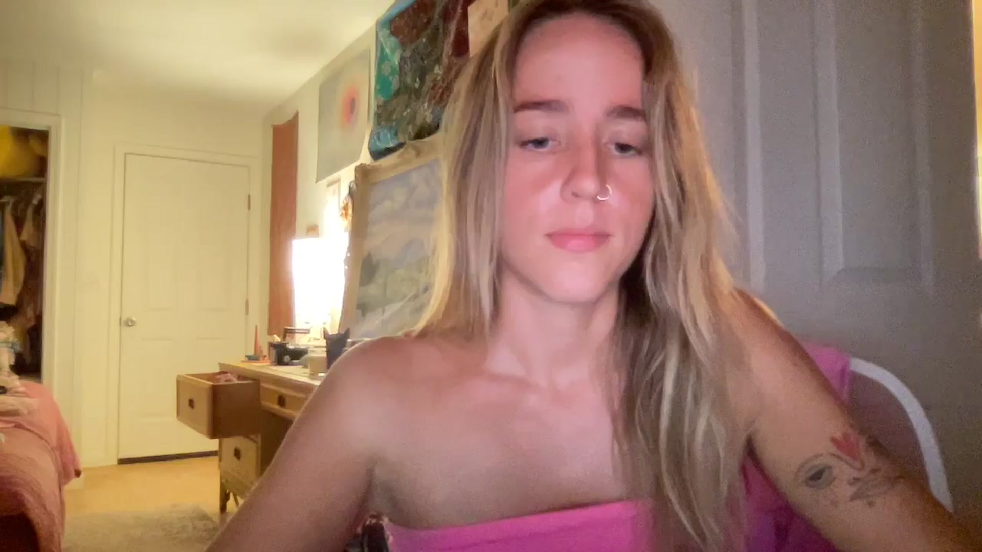 Gallery image thumbnail from IvyPiercee's myfreecams stream on, 08/26/2025, 05:16 image 11 of 20