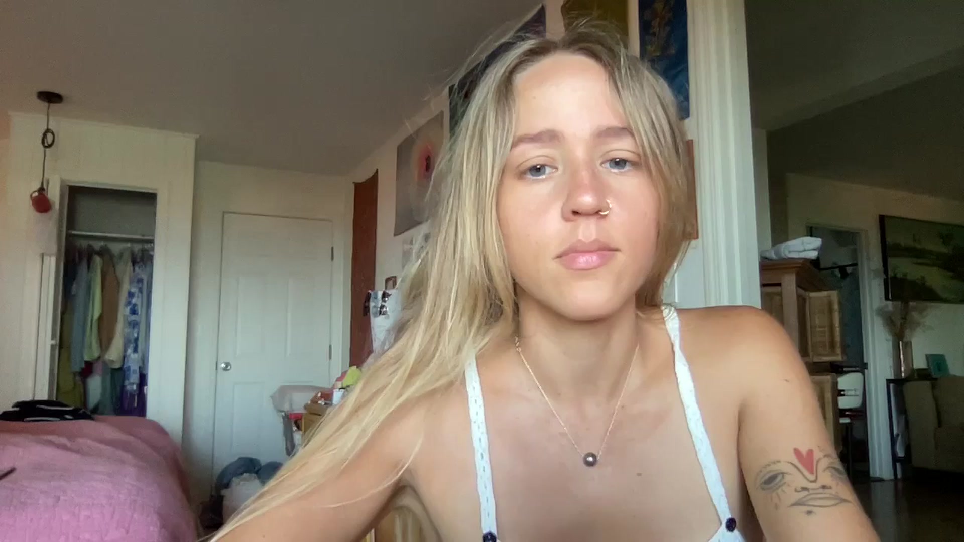 Gallery image thumbnail from IvyPiercee's myfreecams stream on, 10/05/2025, 18:37 image 2 of 20