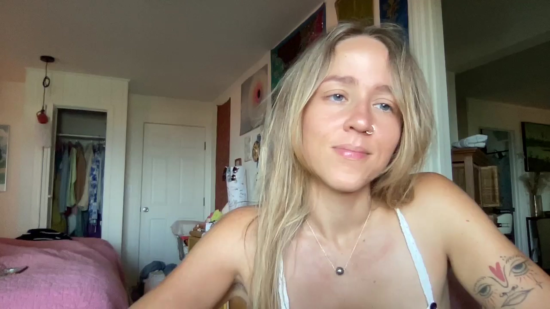 Gallery image thumbnail from IvyPiercee's myfreecams stream on, 10/05/2025, 18:37 image 15 of 20