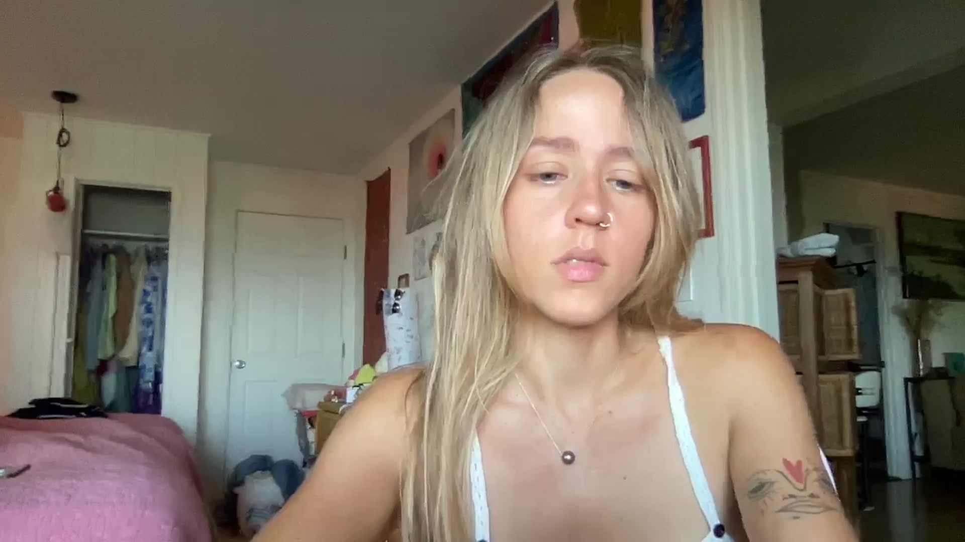 Gallery image thumbnail from IvyPiercee's myfreecams stream on, 10/05/2025, 18:37 image 11 of 20