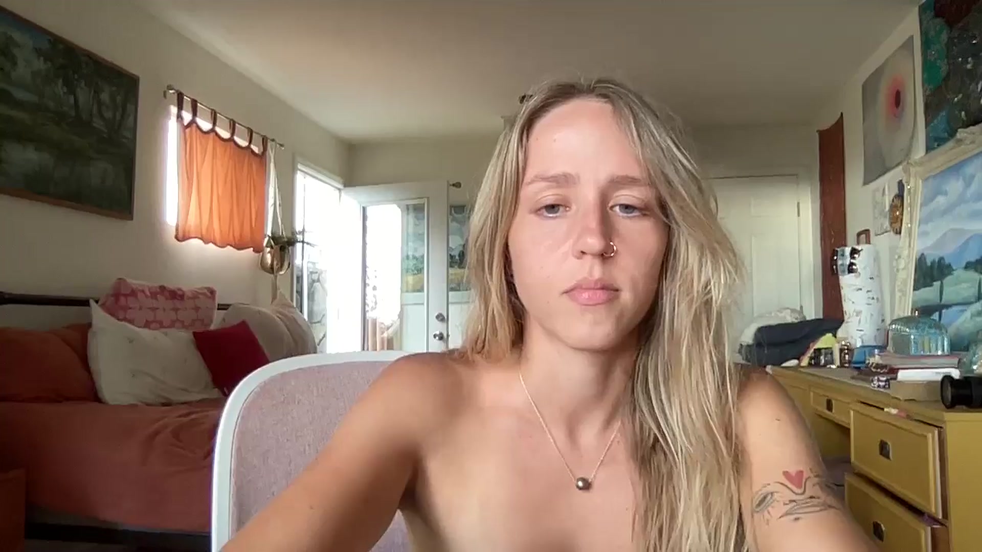 Gallery image thumbnail from IvyPiercee's myfreecams stream on, 10/12/2025, 03:04 image 15 of 20