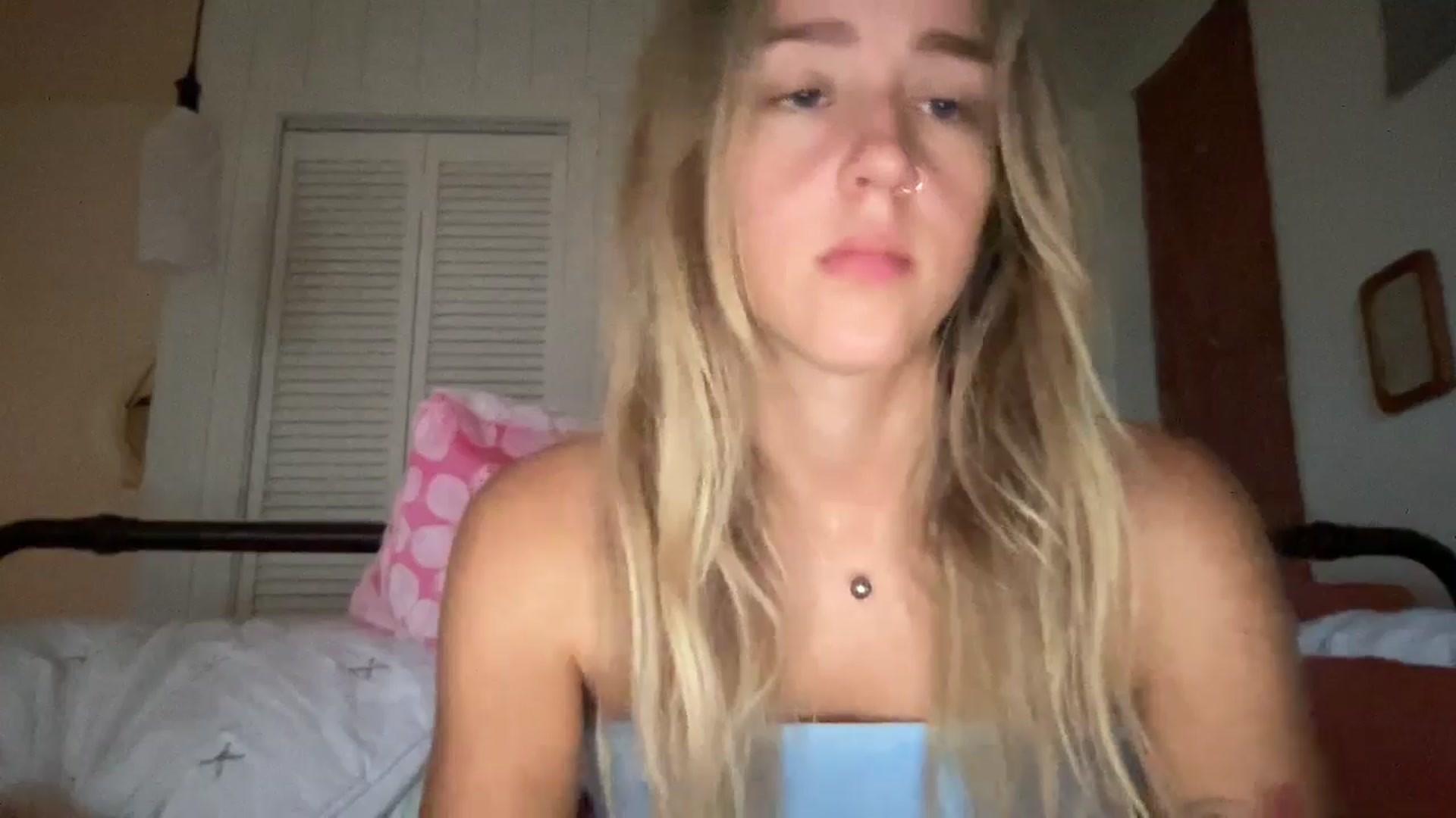 Gallery image thumbnail from IvyPiercee's myfreecams stream on, 10/17/2025, 17:00 image 15 of 20