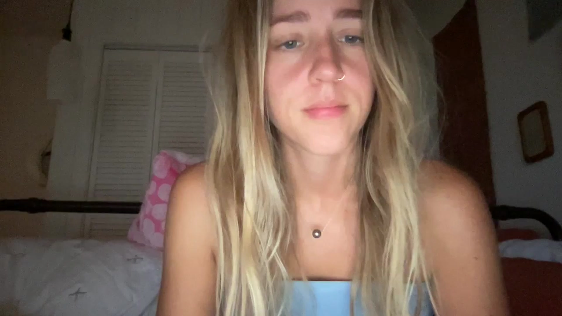 Gallery image thumbnail from IvyPiercee's myfreecams stream on, 10/17/2025, 17:00 image 3 of 20