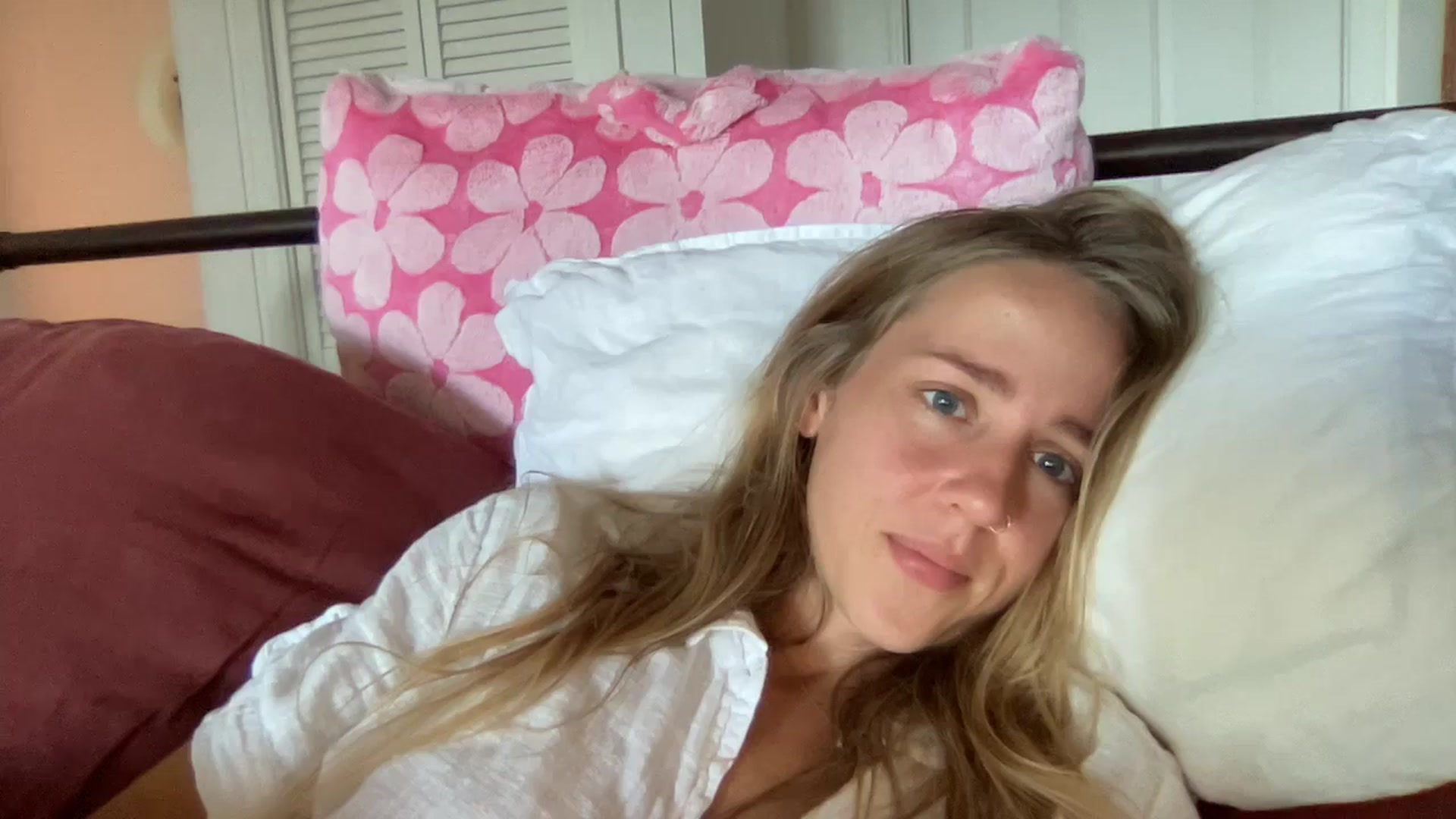 Gallery image thumbnail from IvyPiercee's myfreecams stream on, 10/22/2025, 18:14 image 5 of 20