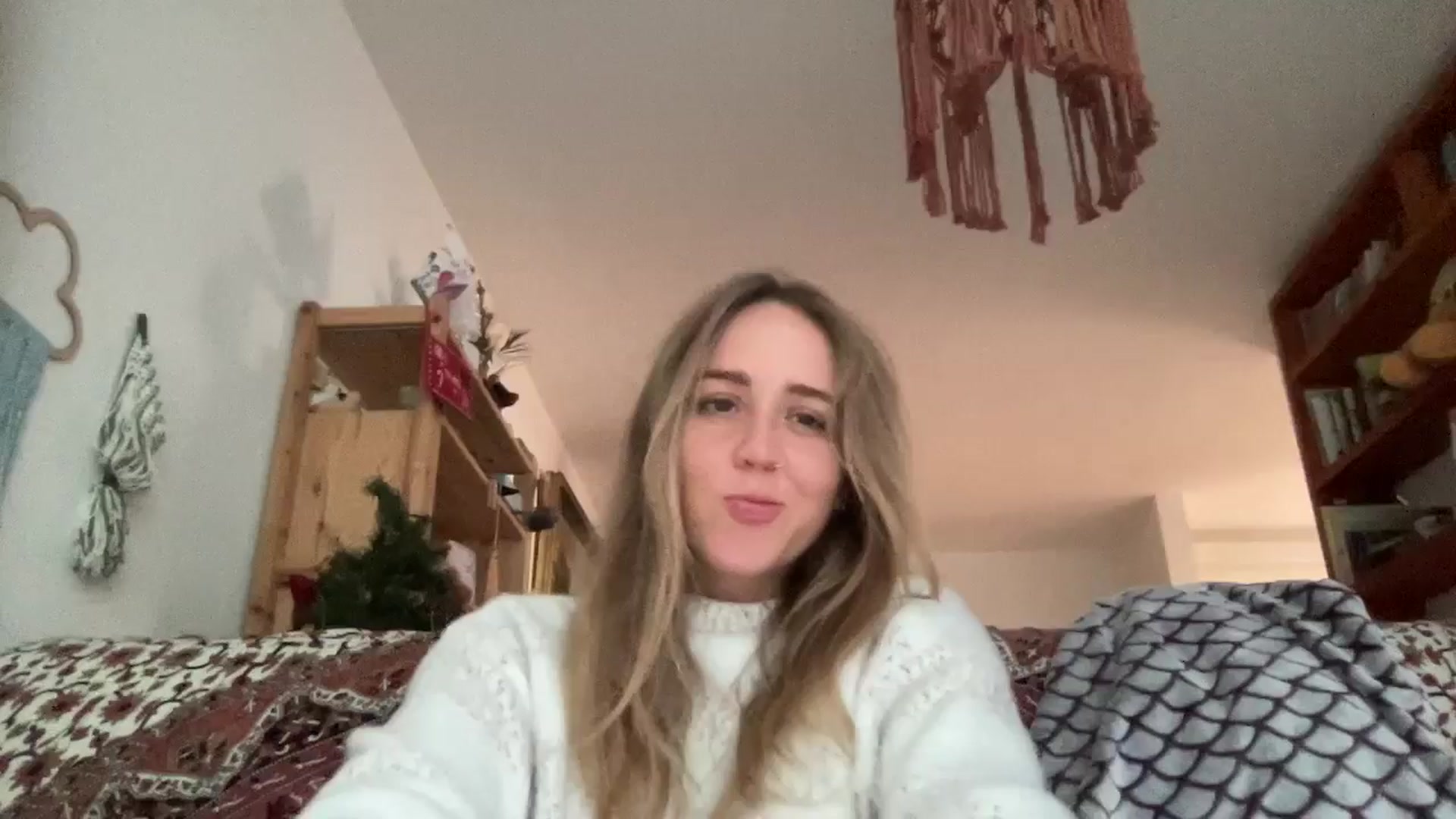 Gallery image thumbnail from IvyPiercee's myfreecams stream on, 01/05/2026, 13:14 image 1 of 20