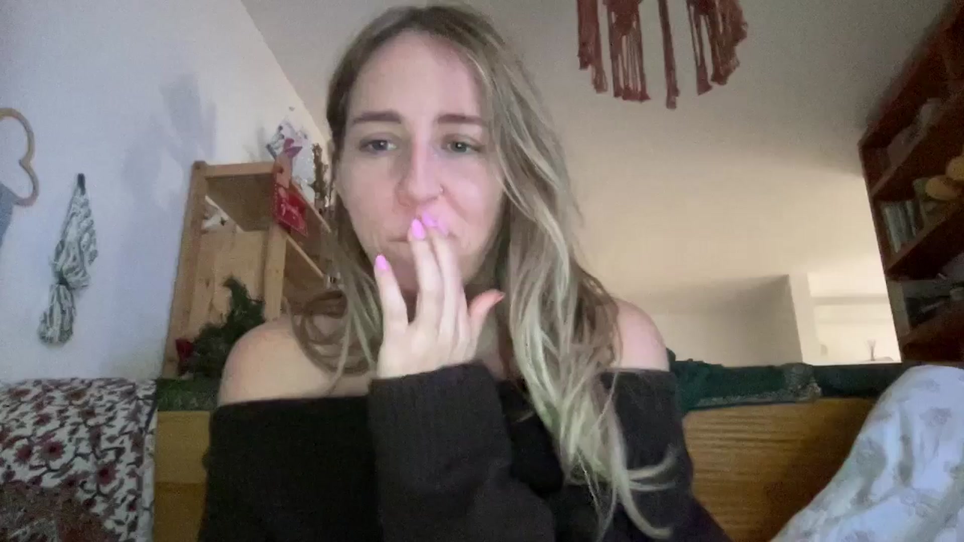 Gallery image thumbnail from IvyPiercee's myfreecams stream on, 01/07/2026, 15:25 image 7 of 20