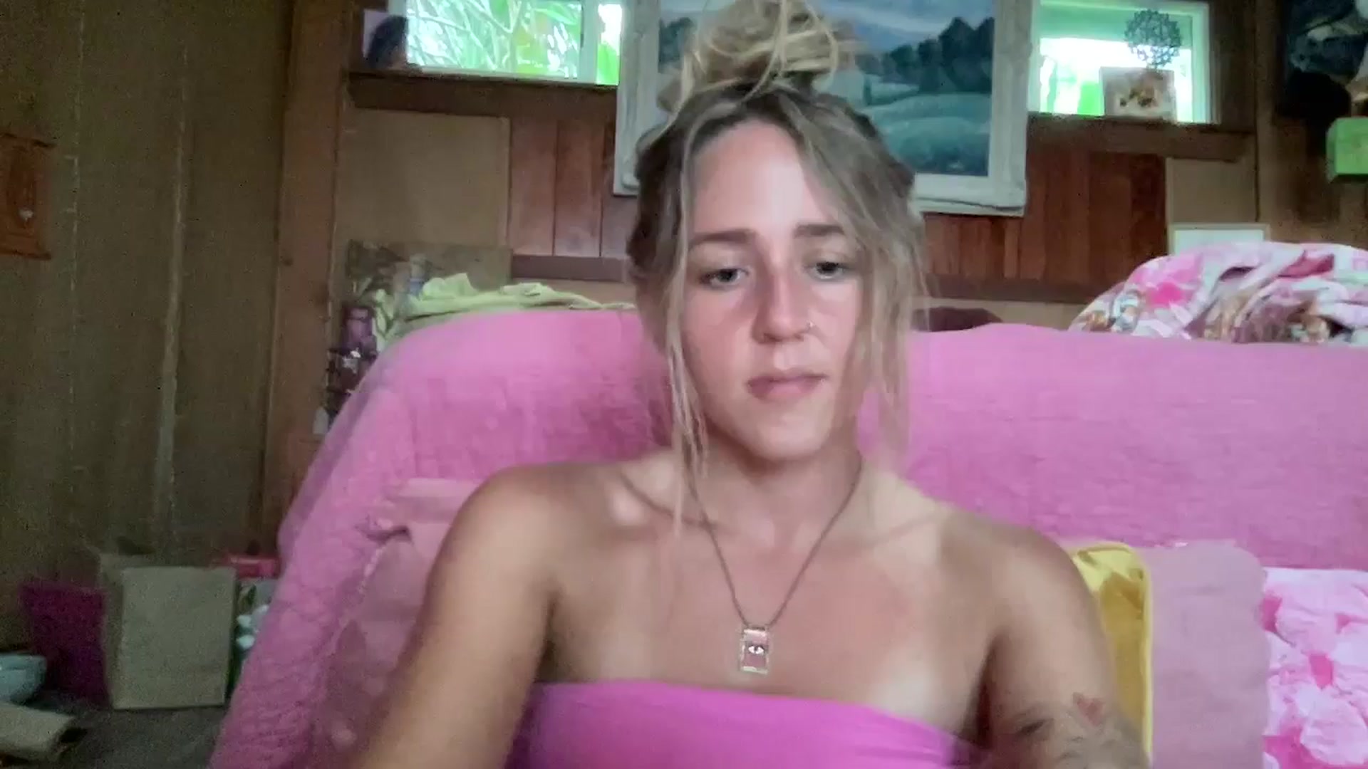 Gallery image thumbnail from IvyPiercee's myfreecams stream on, 03/30/2026, 04:24 image 1 of 20
