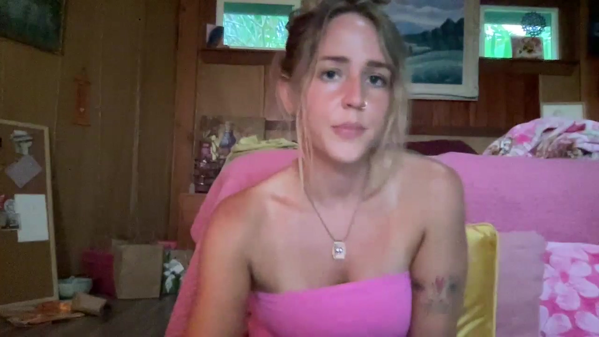 Gallery image thumbnail from IvyPiercee's myfreecams stream on, 03/30/2026, 04:24 image 20 of 20