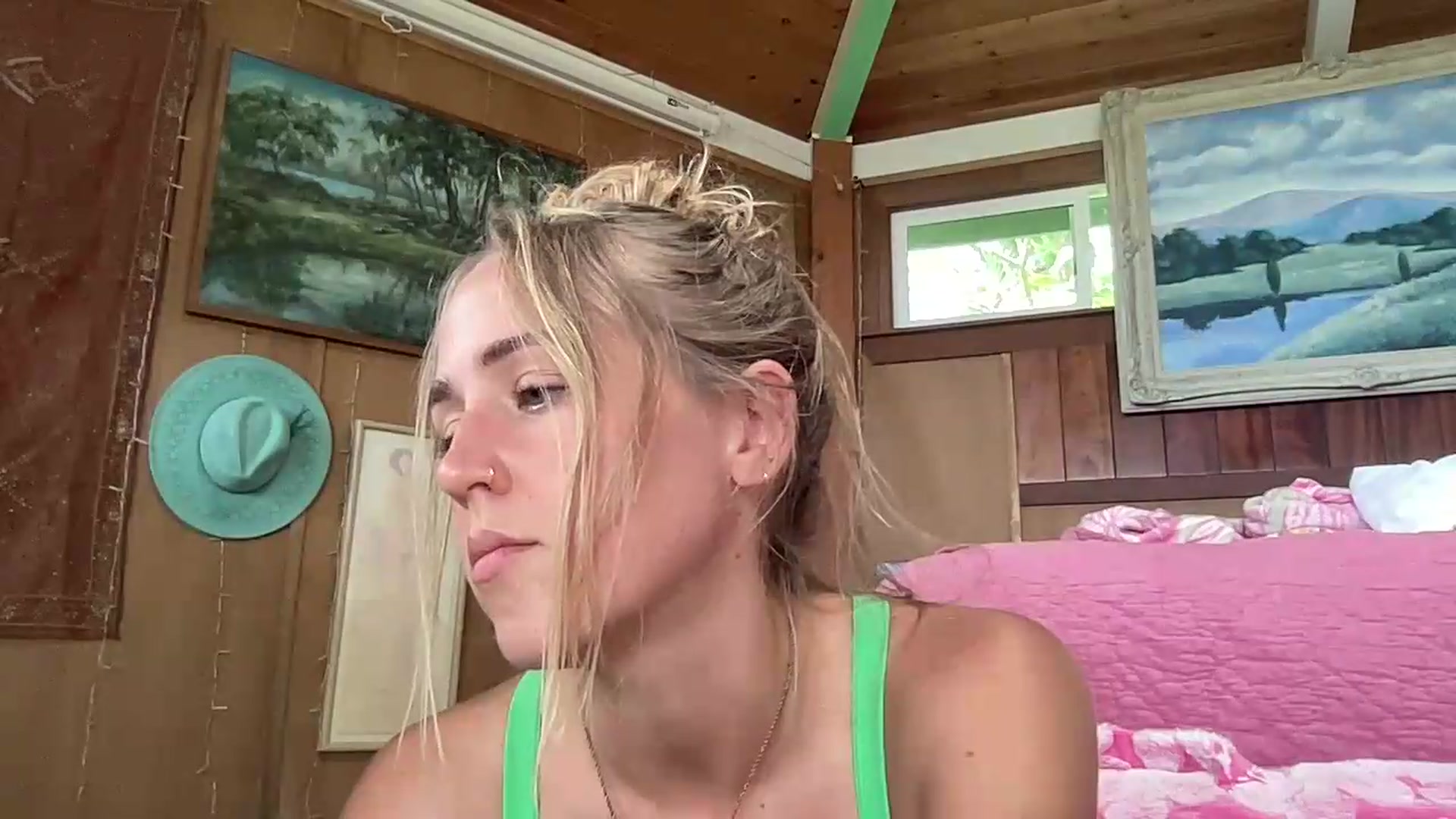Gallery image thumbnail from IvyPiercee's myfreecams stream on, 05/16/2026, 23:45 image 14 of 20