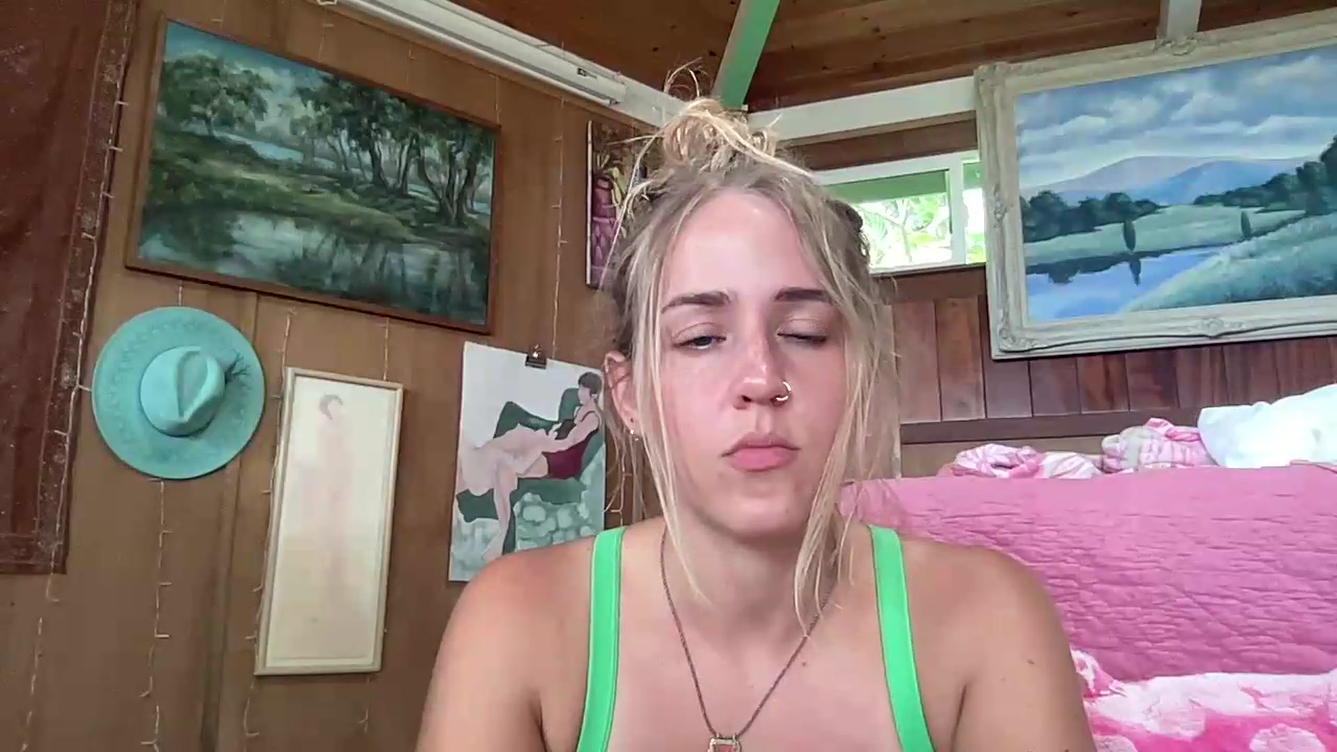 Gallery image thumbnail from IvyPiercee's myfreecams stream on, 05/16/2026, 23:45 image 16 of 20