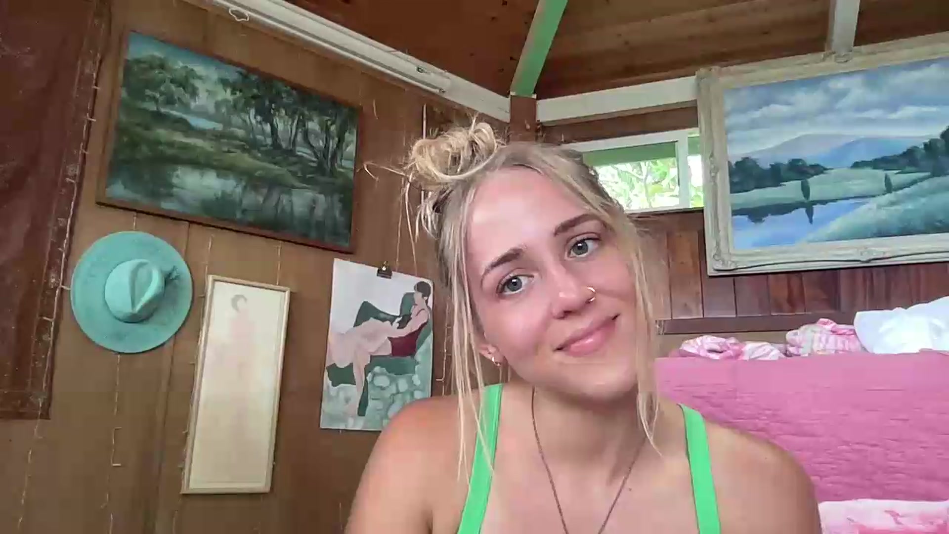 Gallery image thumbnail from IvyPiercee's myfreecams stream on, 05/16/2026, 23:45 image 20 of 20