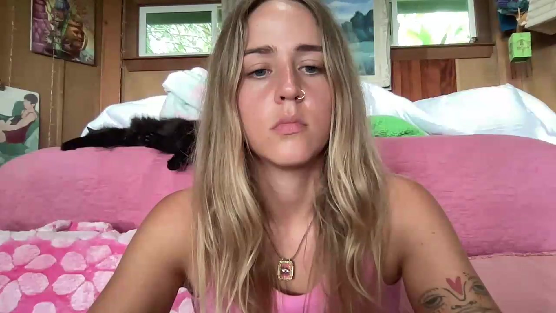 Gallery image thumbnail from IvyPiercee's myfreecams stream on, 05/18/2026, 02:15 image 4 of 20