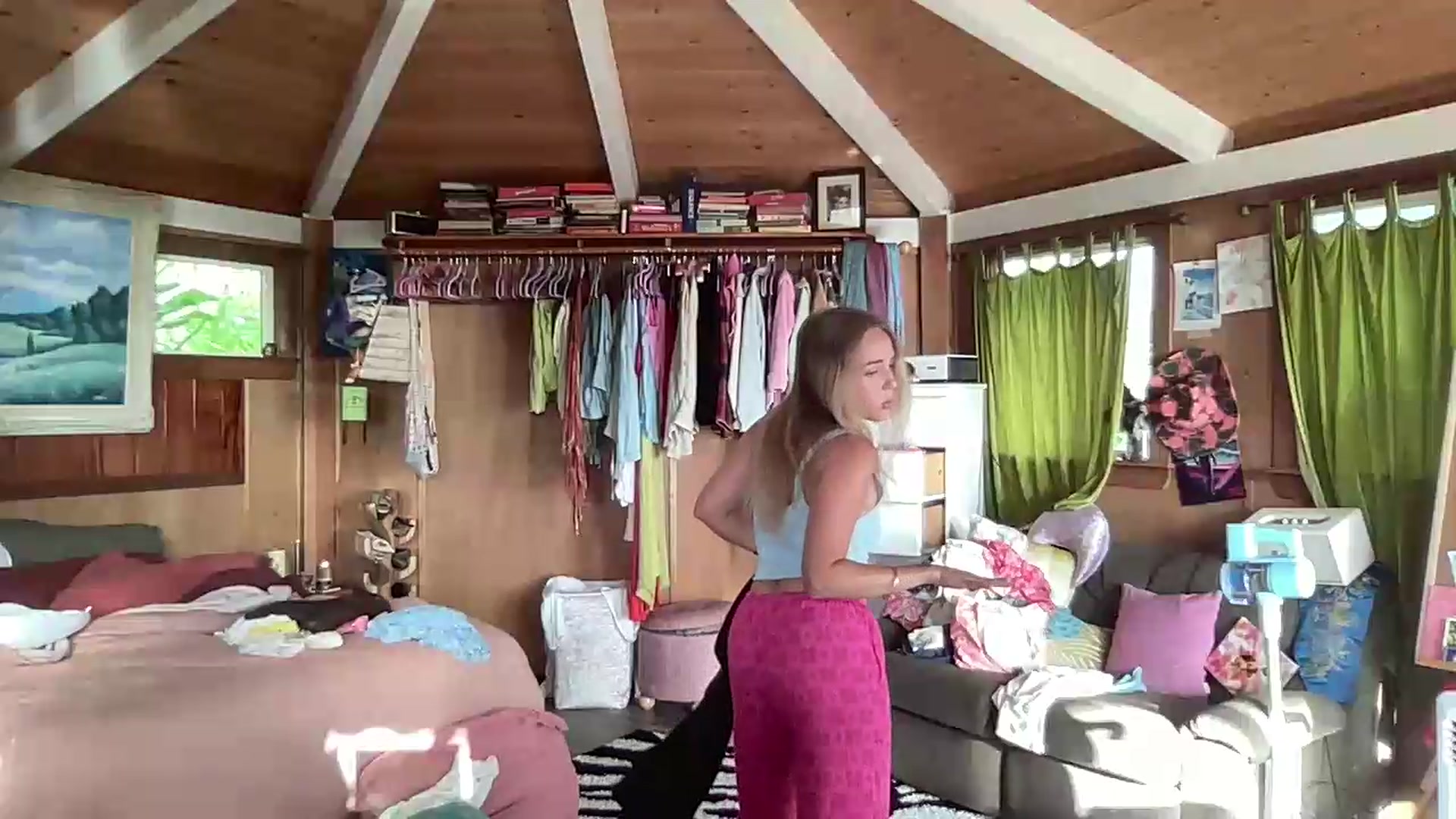 Gallery image thumbnail from IvyPiercee's myfreecams stream on, 06/28/2026, 03:51 image 13 of 20