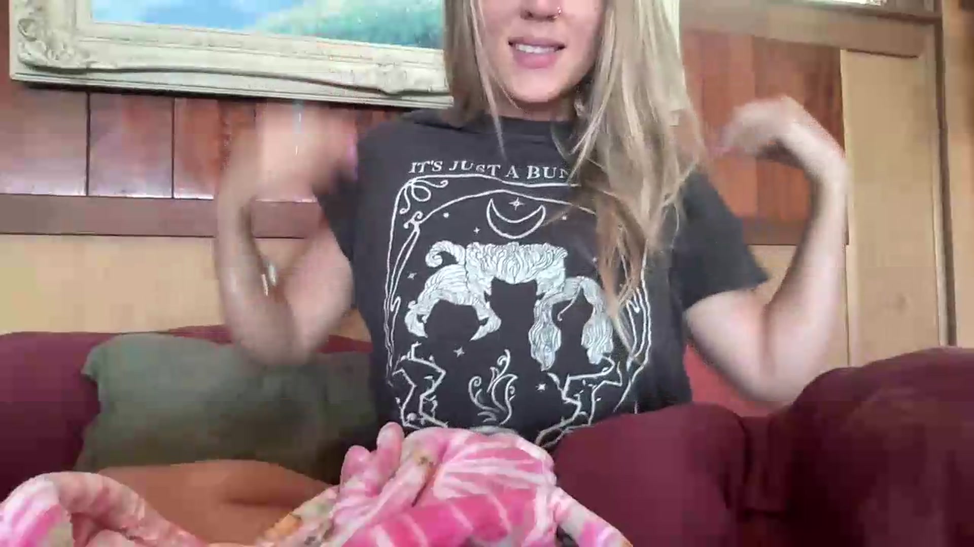 Gallery image thumbnail from IvyPiercee's myfreecams stream on, 07/08/2026, 18:37 image 5 of 20