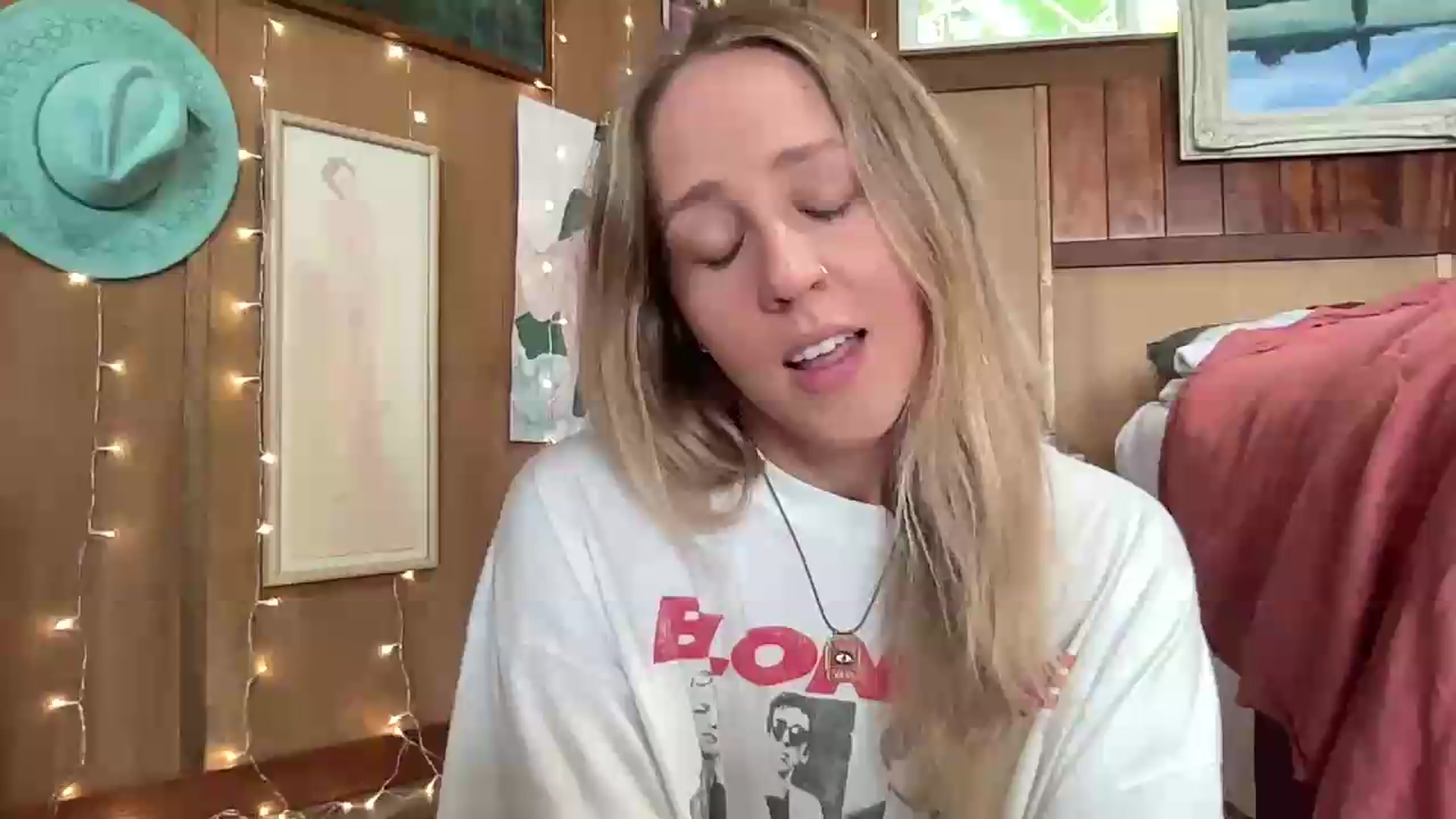 Gallery image thumbnail from IvyPiercee's myfreecams stream on, 07/20/2026, 22:16 image 12 of 20