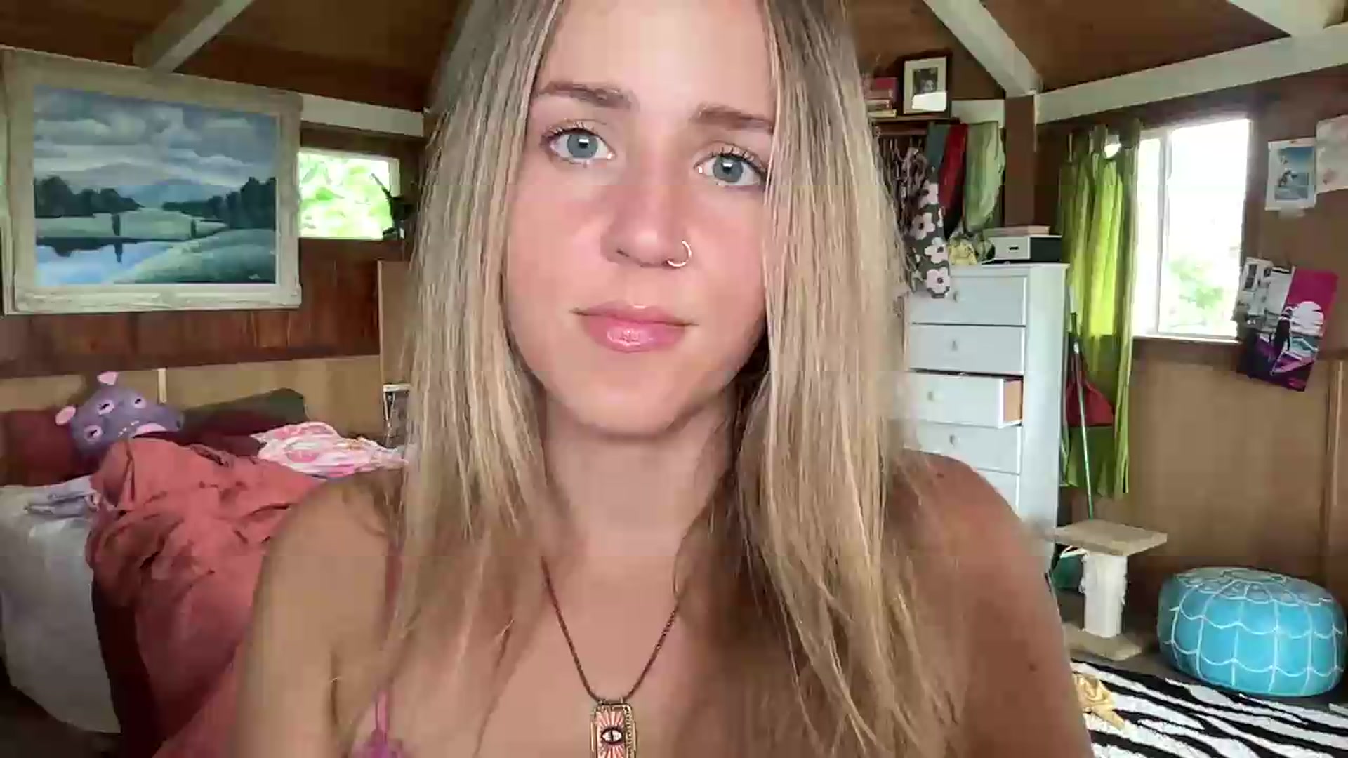 Gallery image thumbnail from IvyPiercee's myfreecams stream on, 07/28/2026, 23:15 image 18 of 20