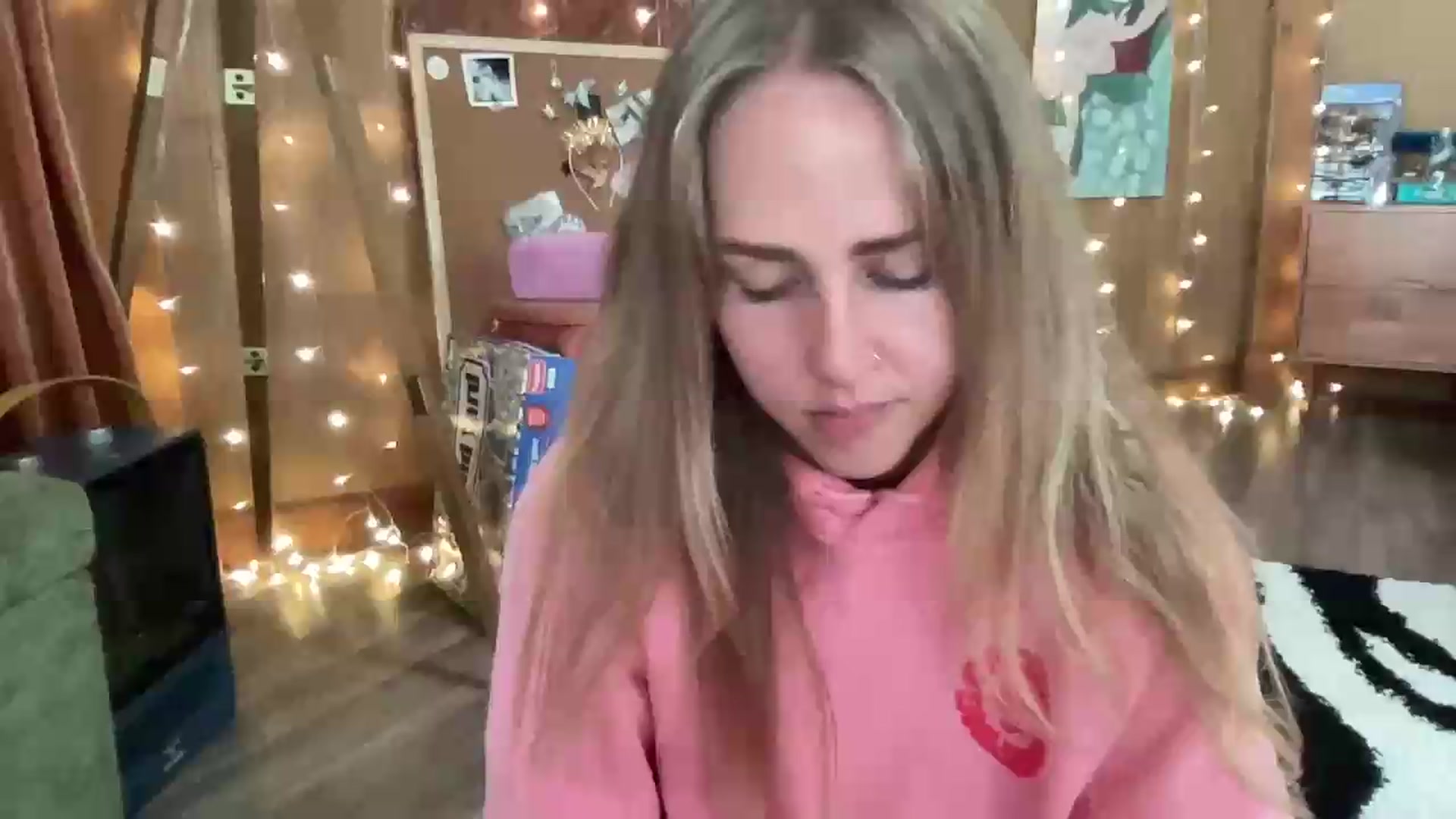 Gallery image thumbnail from IvyPiercee's myfreecams stream on, 07/29/2026, 02:53 image 4 of 20
