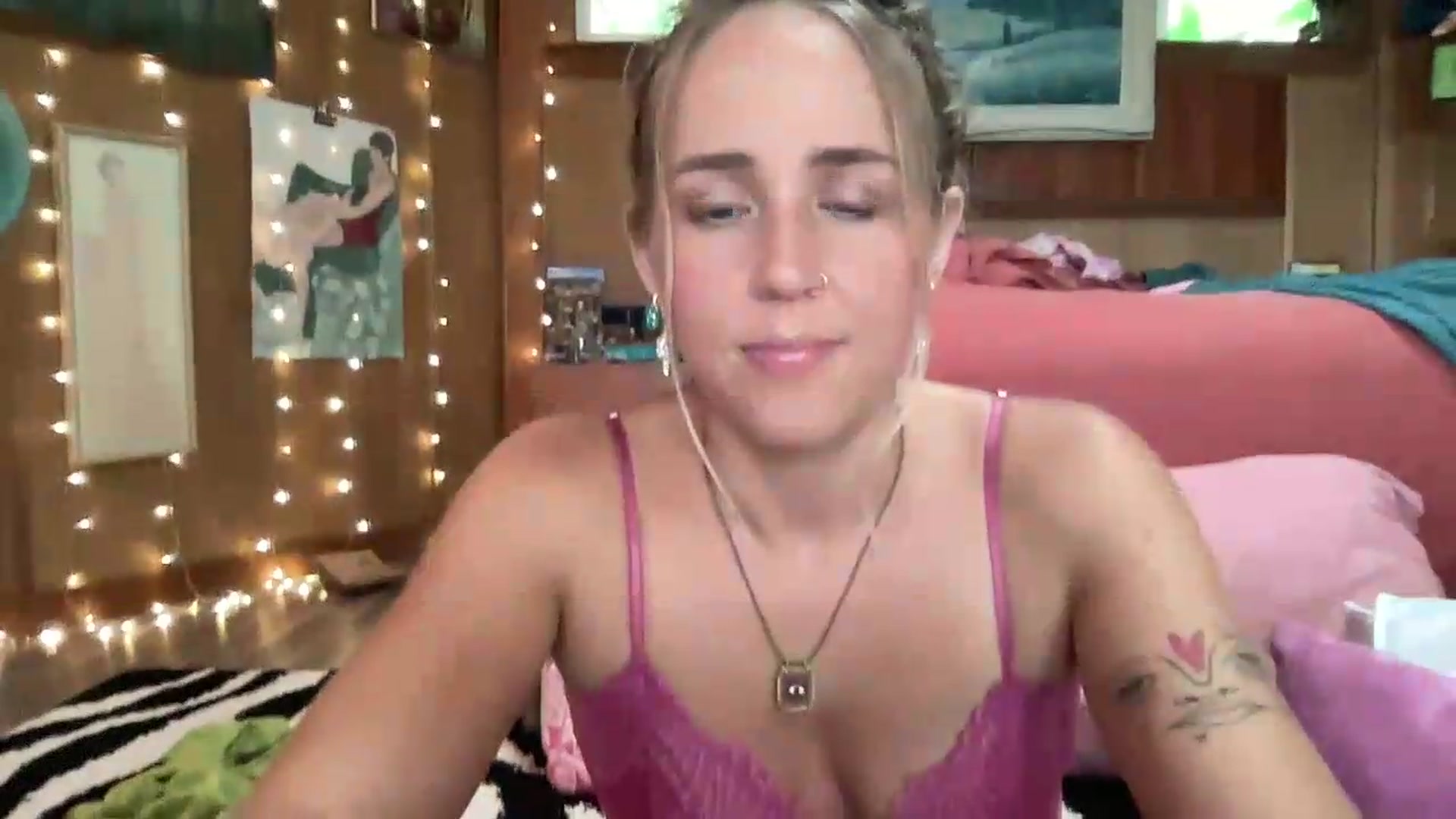 Gallery image thumbnail from IvyPiercee's myfreecams stream on, 08/03/2026, 23:49 image 20 of 20