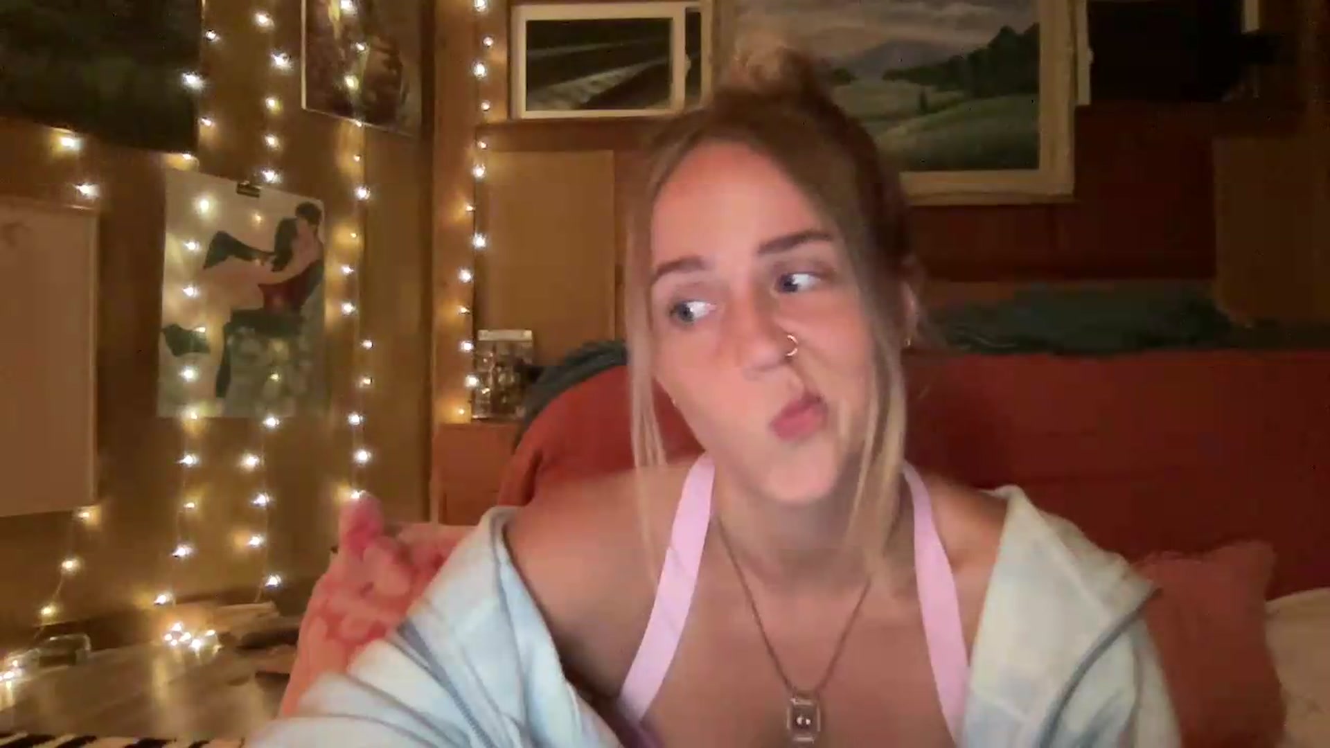 Gallery image thumbnail from IvyPiercee's myfreecams stream on, 08/12/2026, 07:27 image 15 of 20