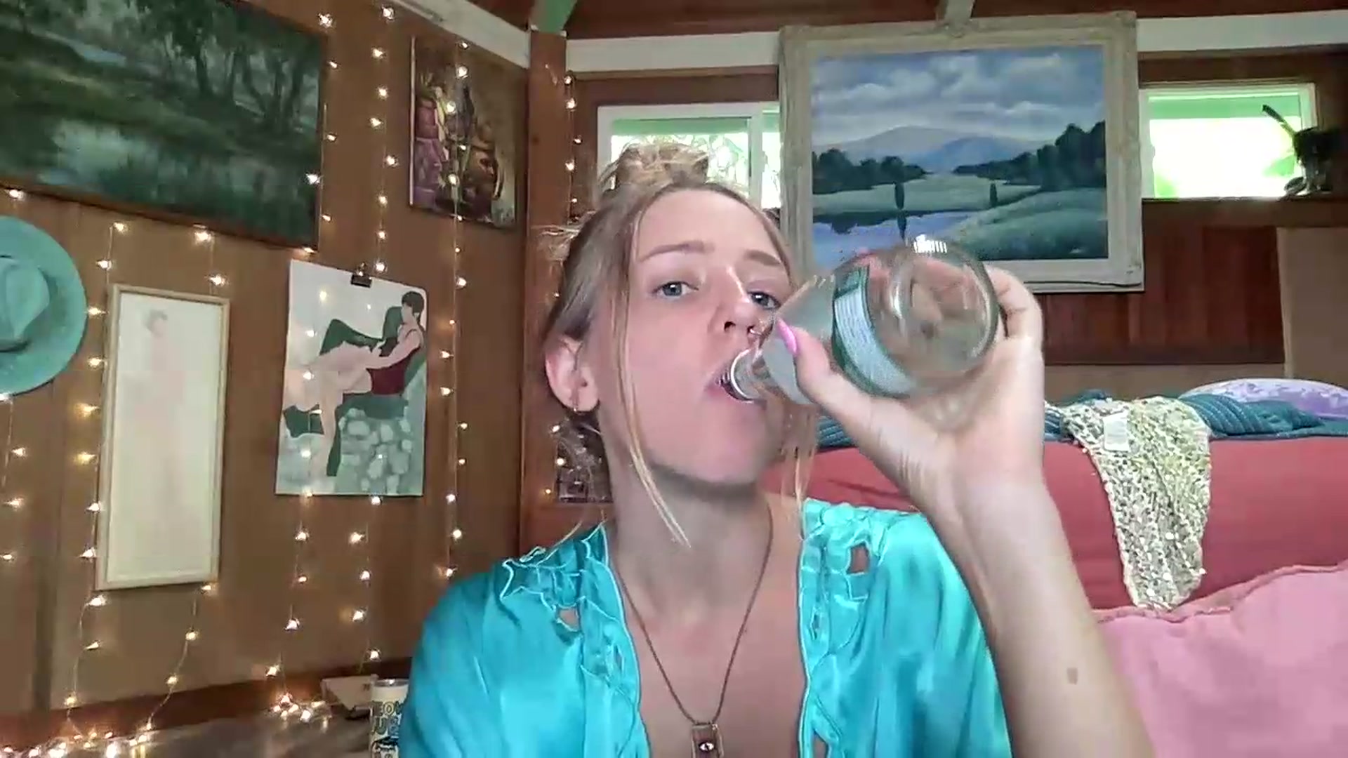 Gallery image thumbnail from IvyPiercee's myfreecams stream on, 08/12/2026, 22:54 image 9 of 20