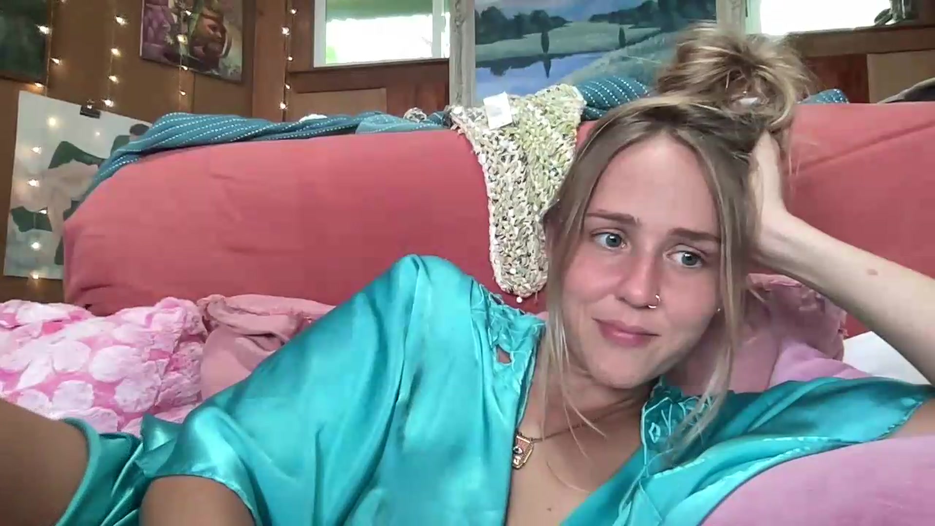 Gallery image thumbnail from IvyPiercee's myfreecams stream on, 08/13/2026, 01:22 image 15 of 20