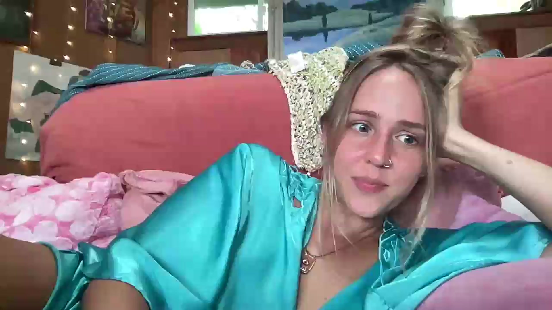 Gallery image thumbnail from IvyPiercee's myfreecams stream on, 08/13/2026, 01:22 image 14 of 20