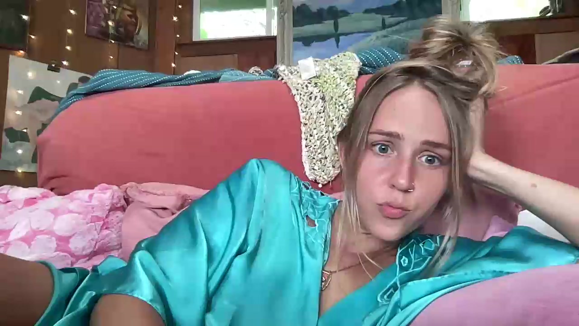 Gallery image thumbnail from IvyPiercee's myfreecams stream on, 08/13/2026, 01:22 image 16 of 20