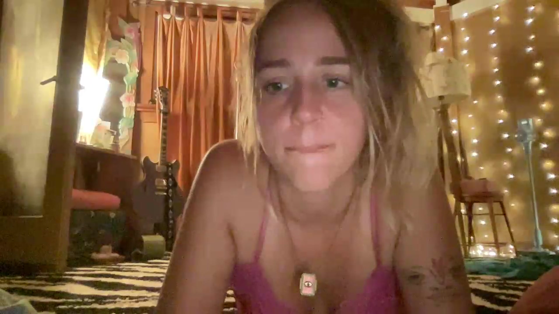 Gallery image thumbnail from IvyPiercee's myfreecams stream on, 08/23/2026, 05:43 image 15 of 20