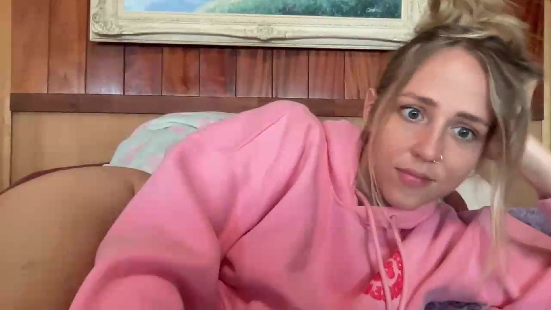 Gallery image thumbnail from IvyPiercee's myfreecams stream on, 09/01/2026, 17:56 image 7 of 20