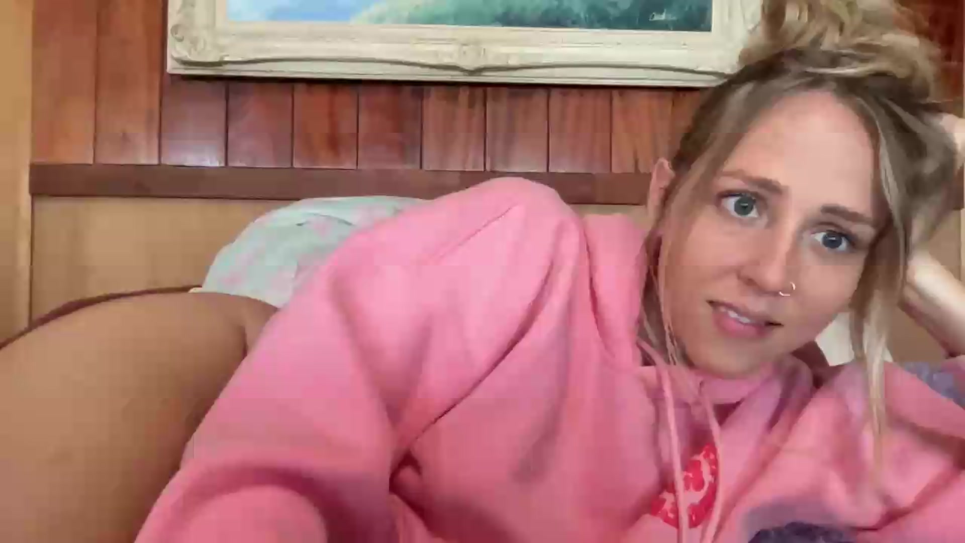 Gallery image thumbnail from IvyPiercee's myfreecams stream on, 09/01/2026, 17:56 image 11 of 20